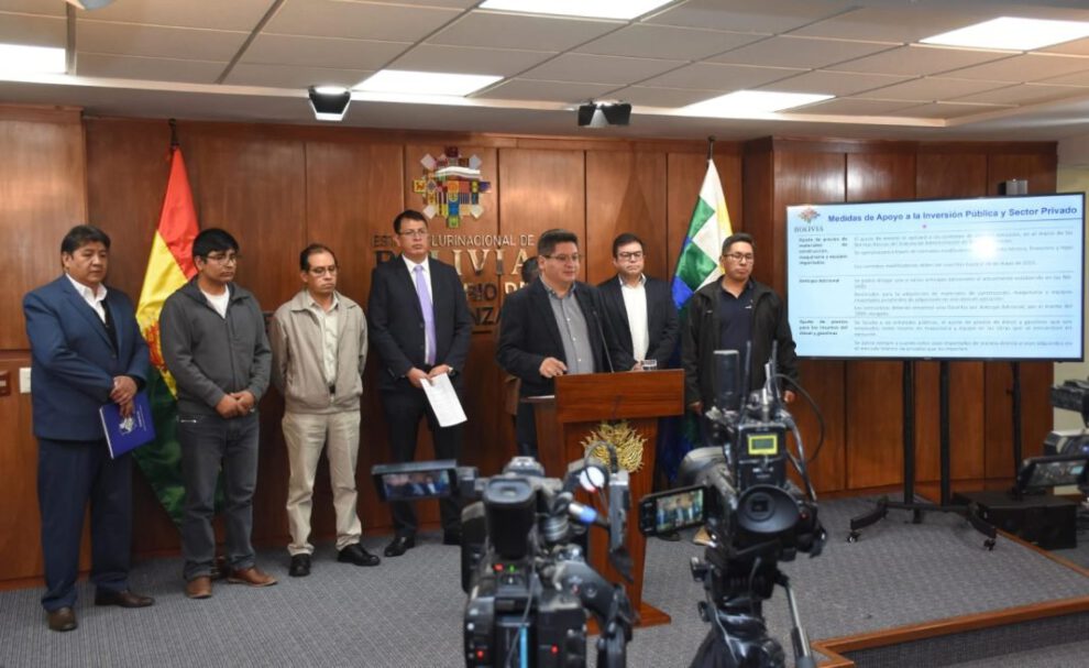 Ajuste de precios en contratos públicos por escasez de divisas