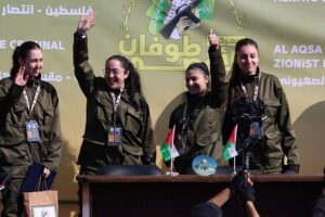 Israel libera prisioneros palestinos en intercambio por rehenes