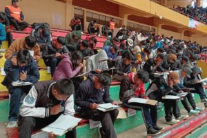 Examen de ingreso a las escuelas de maestros en Oruro