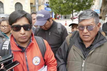 Gran marcha de la orureñidad convocada por Fedjuve en Oruro