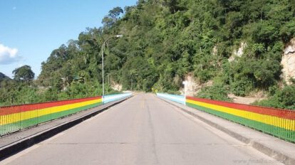 Cerca en frontera Bolivia Argentina