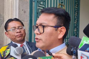 Inversión en proyectos de litio por YLB