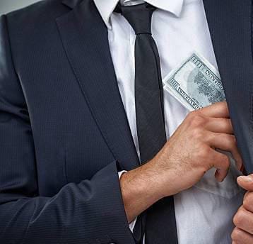 Desvío de fondos en Santa Cruz