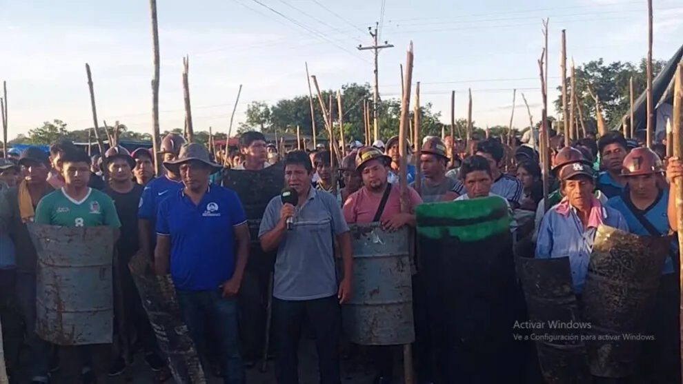 Evo Morales y sus seguidores en Cochabamba