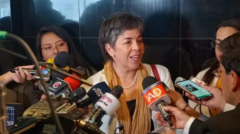 Cecilia Requena denuncia falta de transparencia en créditos para desastres naturales