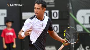 Hugo Dellien celebra el triunfo que logró ante el francés Maxime Chazal en el Brasil Tennis Challenger
