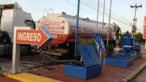 Recortes en el despacho de combustible por YPFB