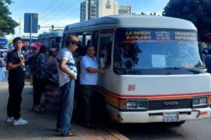 paro indefinido micreros Santa Cruz