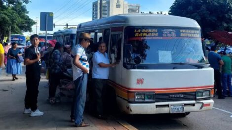 paro indefinido micreros Santa Cruz