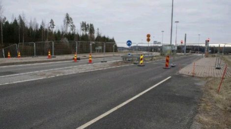 Finlandia cierra frontera con Rusia ante llegada masiva de migrantes