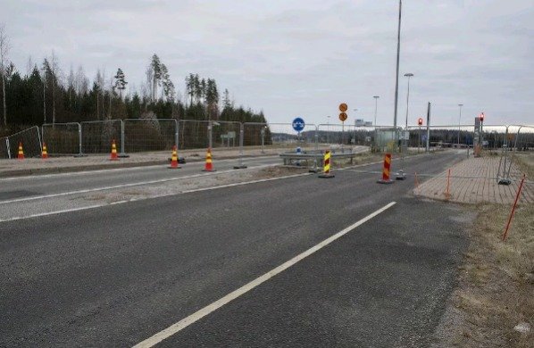 Finlandia cierra frontera con Rusia ante llegada masiva de migrantes