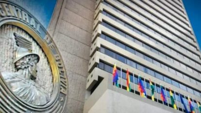 Contenedores con billetes denunciados por María José Salazar