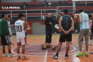 Libobásquet U-25 entre Saracho y Alemán en Oruro