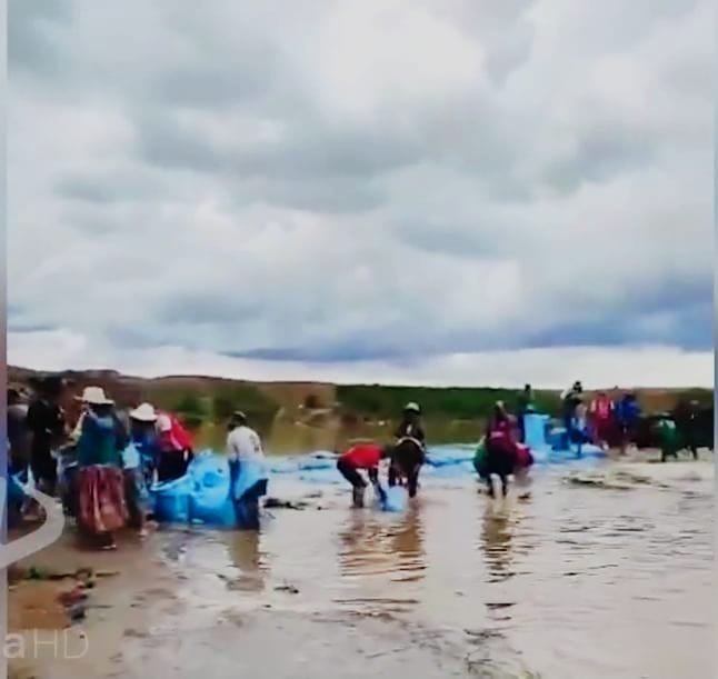 Desborde del río Katari inunda Coachijo y afecta la agricultura
