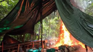 Destrucción de laboratorios de cocaína en el Chapare