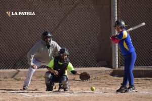 Torneo nacional de béisbol Sub-10 en Oruro