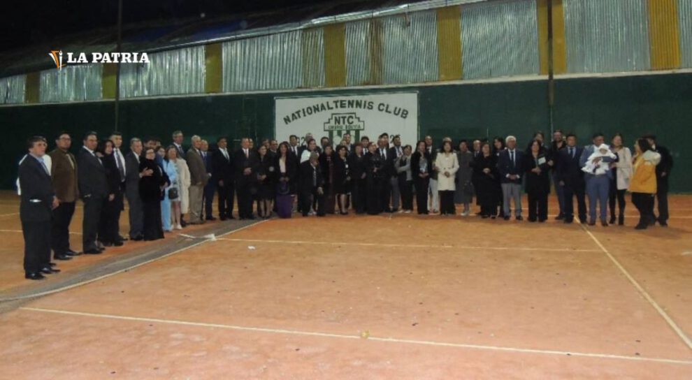 Celebración del centenario del National Tennis Club en Oruro