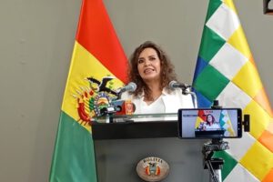 Covid-19 en Bolivia reporta 293 casos y disminución en contagios