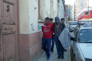 Aprehenden a taxista acusado de dopar y violar a pasajera en Oruro