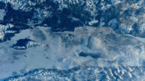 Lago Baikal enfrenta un invierno sin congelamiento total