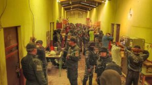 Requisa en penales tras muerte violenta de reclusos