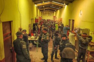 Requisa en penales tras muerte violenta de reclusos