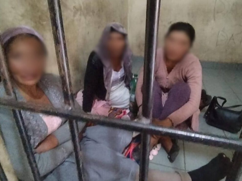 Libertad a mujeres acusadas de agredir caravana presidencial