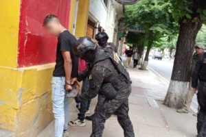 Detienen a venezolano y boliviano por acoso de adolescentes en Oruro