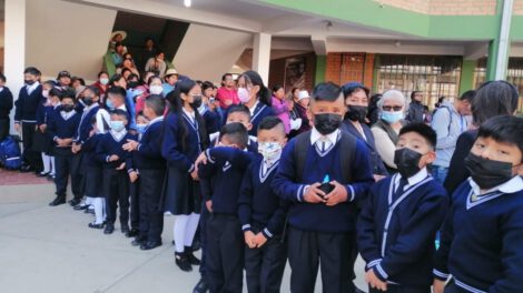 Uso del uniforme no es obligatorio en Oruro según la DDEO