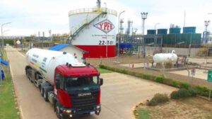 YPFB aprehendidos por distribuir aceite como diésel