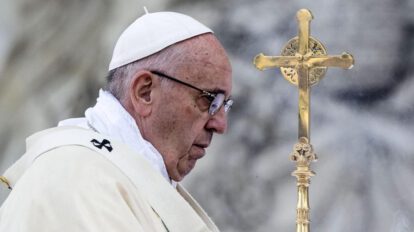Papa Francisco celebra misa tras su recuperación de la bronquitis