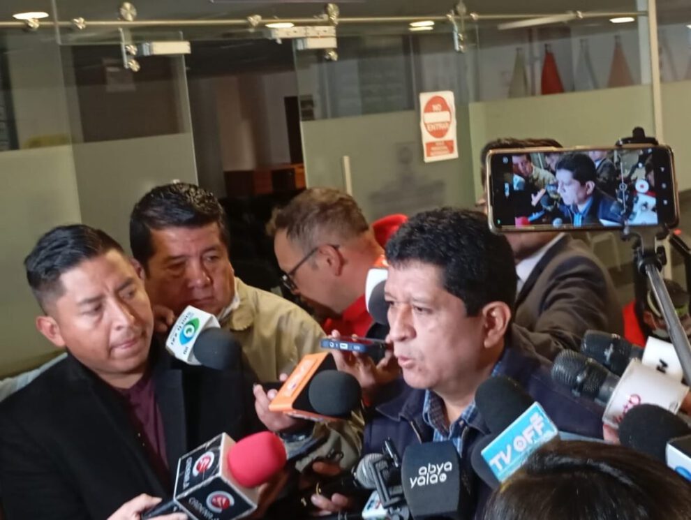 Luis Adolfo Flores sobre la oferta millonaria de Claure por captura de Evo