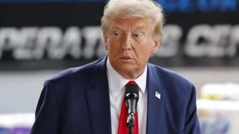 Ley de Prácticas Corruptas en el Extranjero firmada por Donald Trump