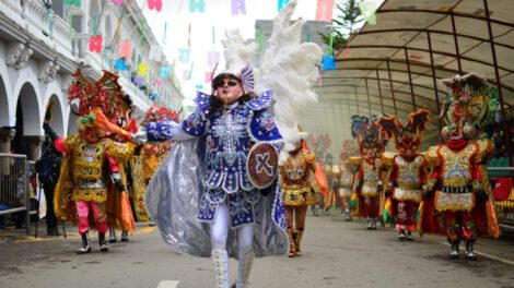 Carnaval de Oruro 2024 con representación folklórica