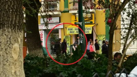 Hombre intenta detonar dinamita en plaza Murillo