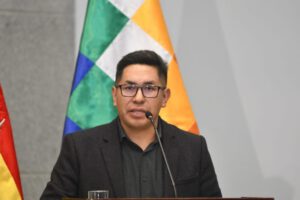 Zenón Pedro Mamani asume como nuevo Ministro de Desarrollo Productivo y Economía Plural