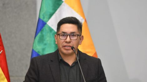 Zenón Pedro Mamani asume como nuevo Ministro de Desarrollo Productivo y Economía Plural