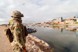 Operativos contra el contrabando en La Paz y Potosí