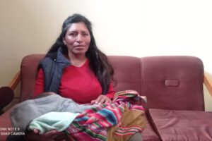 Madre orureña asaltada en Perú busca apoyo tras calvario