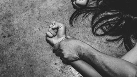 Denuncian violación en Desaguadero con bebida adulterada