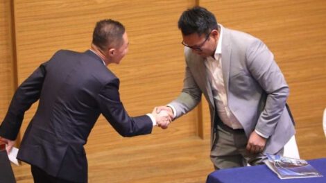 Contrato de litio en Bolivia firmado por Alarcón y CBC