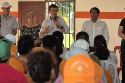 Rodrigo Paz inaugura casa de campaña en el Plan Tres Mil