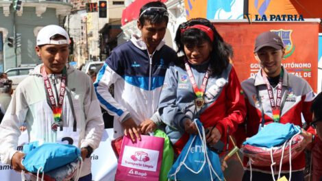 Carrera Pedestre 10 de Febrero ganada por Daniel Toroya