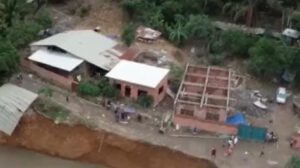 Desborde del río Azirumarca en Monte Canto, Cochabamba