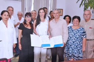 Convenio entre Bolivia y Cuba para impulsar la medicina nuclear