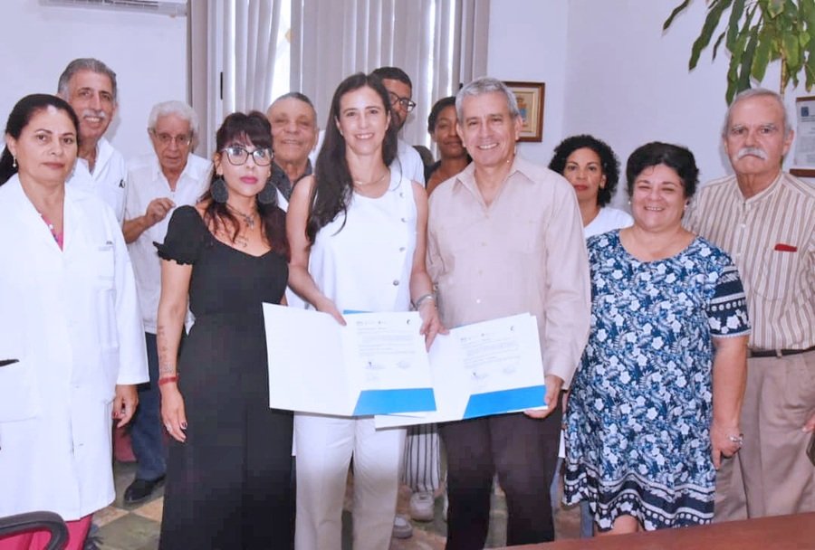 Convenio entre Bolivia y Cuba para impulsar la medicina nuclear