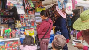 Aumento de precios en materiales escolares en Oruro