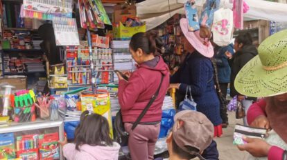 Aumento de precios en materiales escolares en Oruro