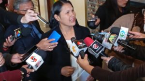 Elena Pachacute denuncia falta de transparencia en encuentro multipartidario