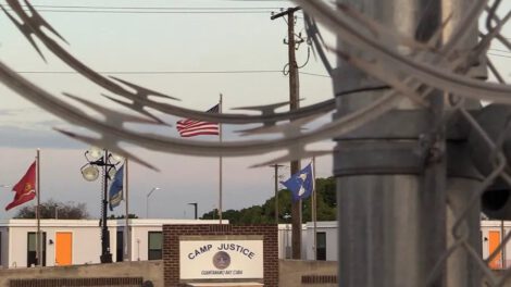 Guantánamo: Exreos critican uso de la base naval para retener a migrantes